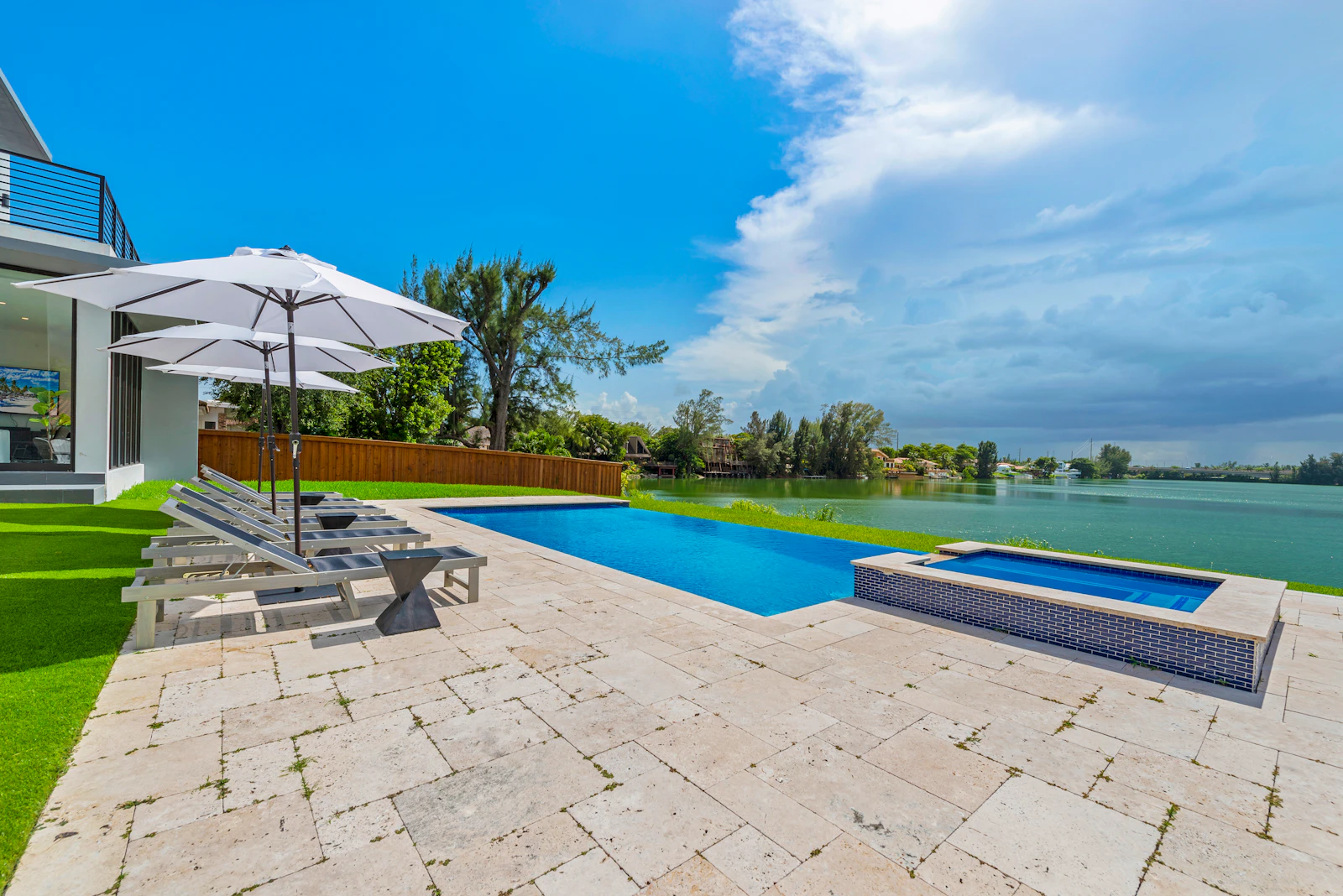 Villa Lago — photo 41