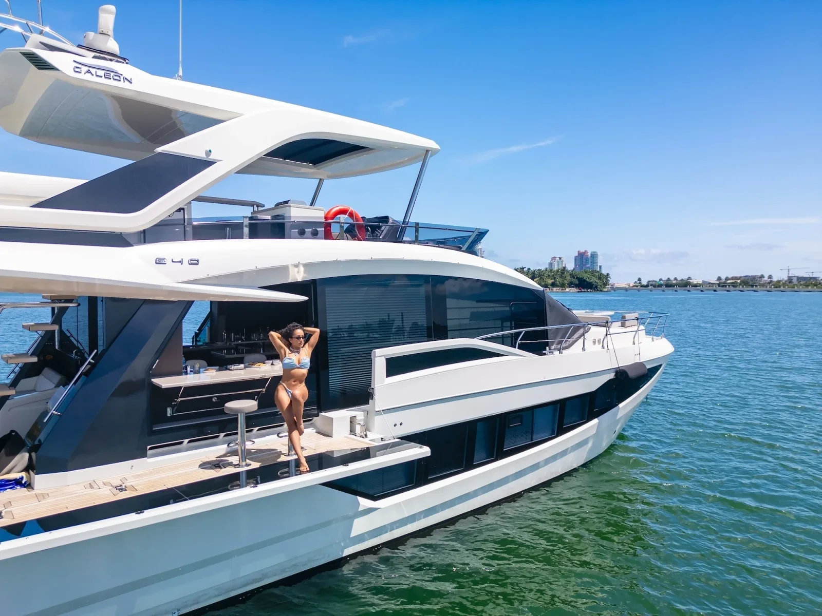 68ft Galeon Fly
