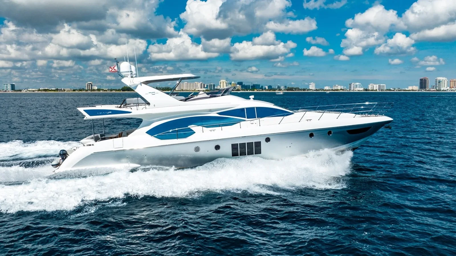 70 ft Azimut Fly