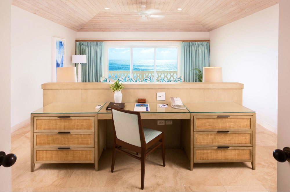 Rooms on the Bluff, room interior