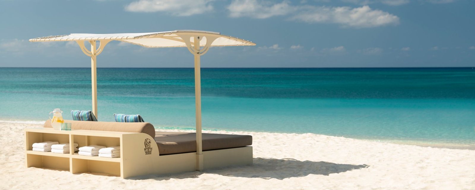 Beach daybed