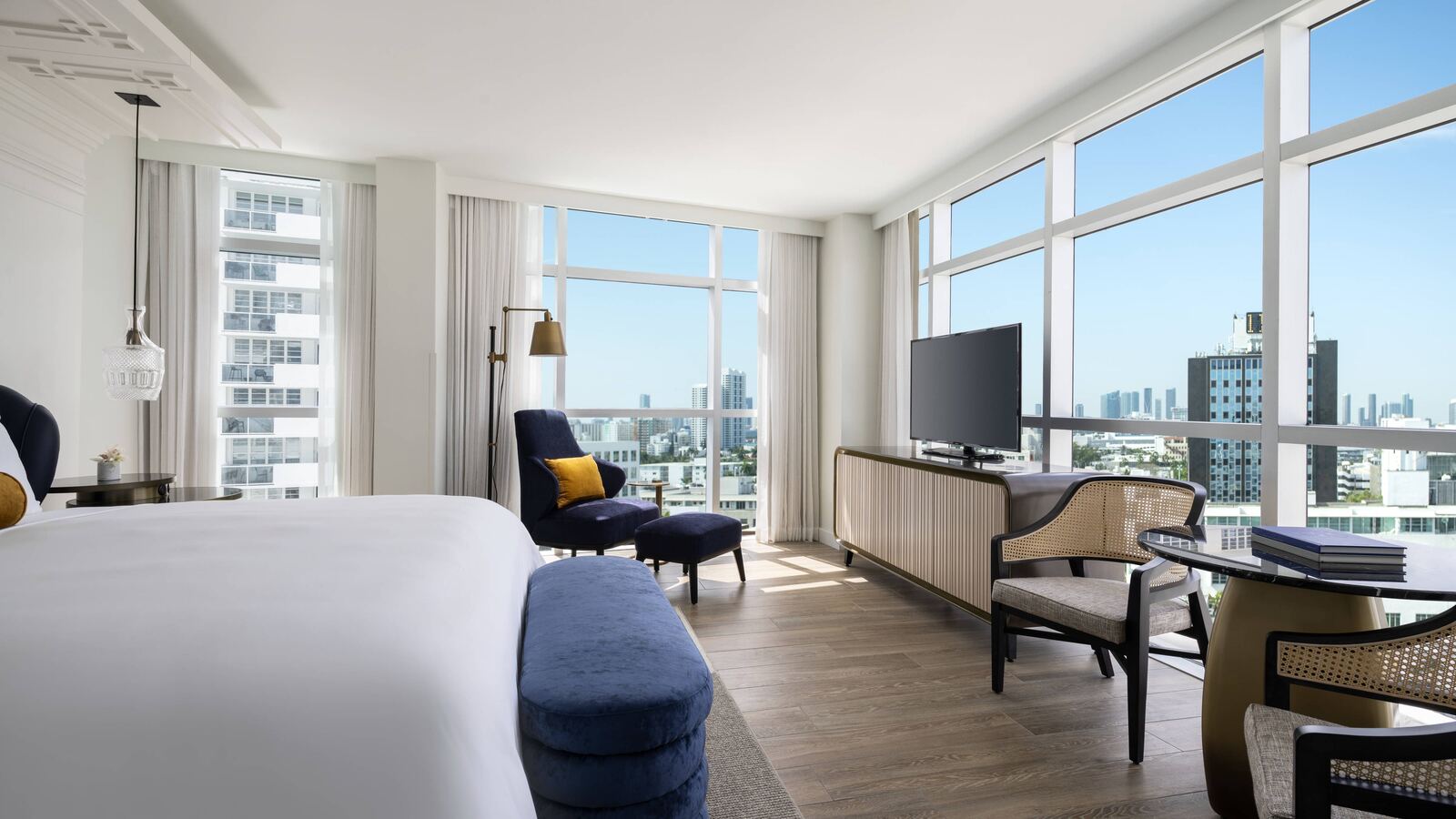 Oceanfront guest room